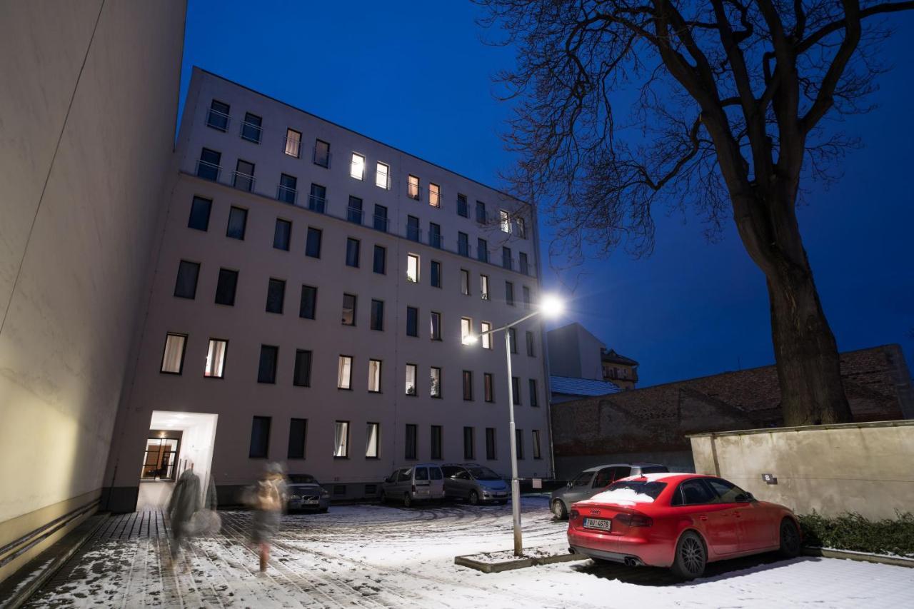 Haas Apartments Downtown With Parking Brno Exterior photo