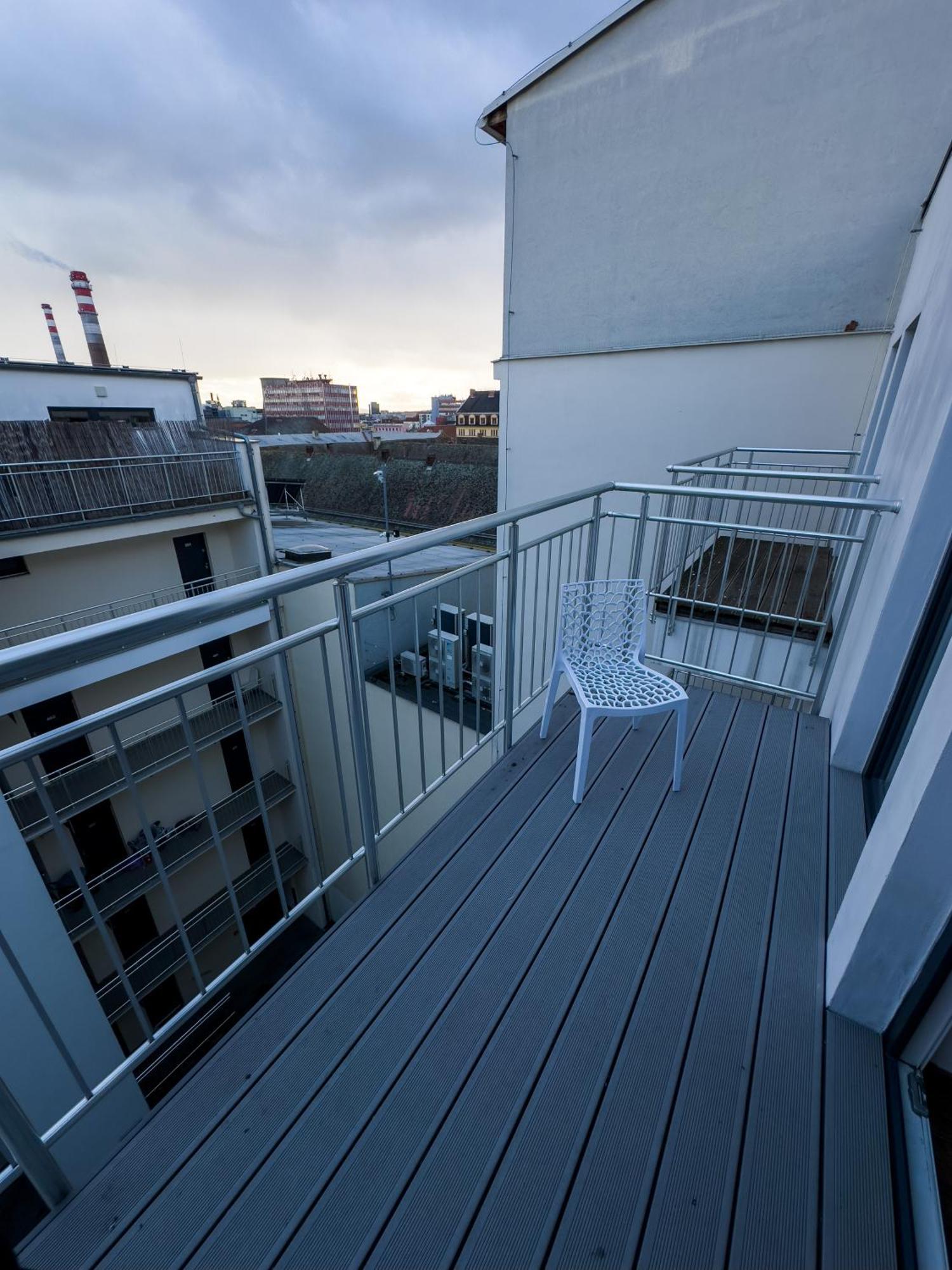 Haas Apartments Downtown With Parking Brno Exterior photo