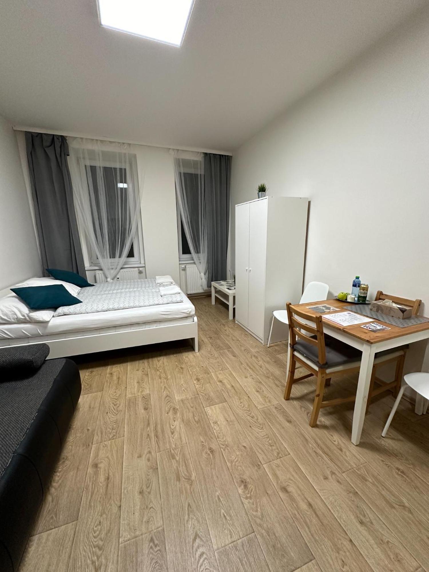 Haas Apartments Downtown With Parking Brno Exterior photo