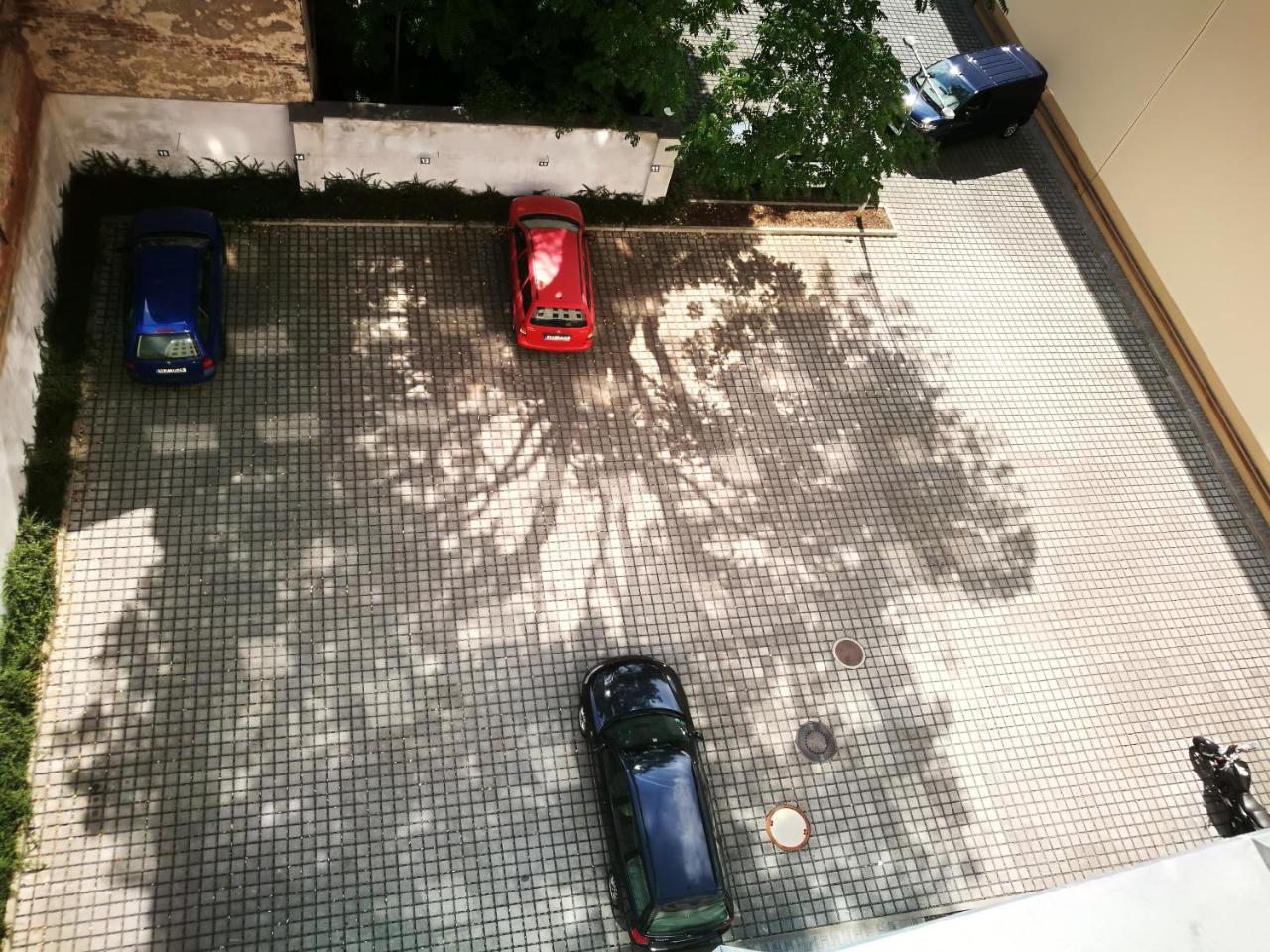 Haas Apartments Downtown With Parking Brno Exterior photo