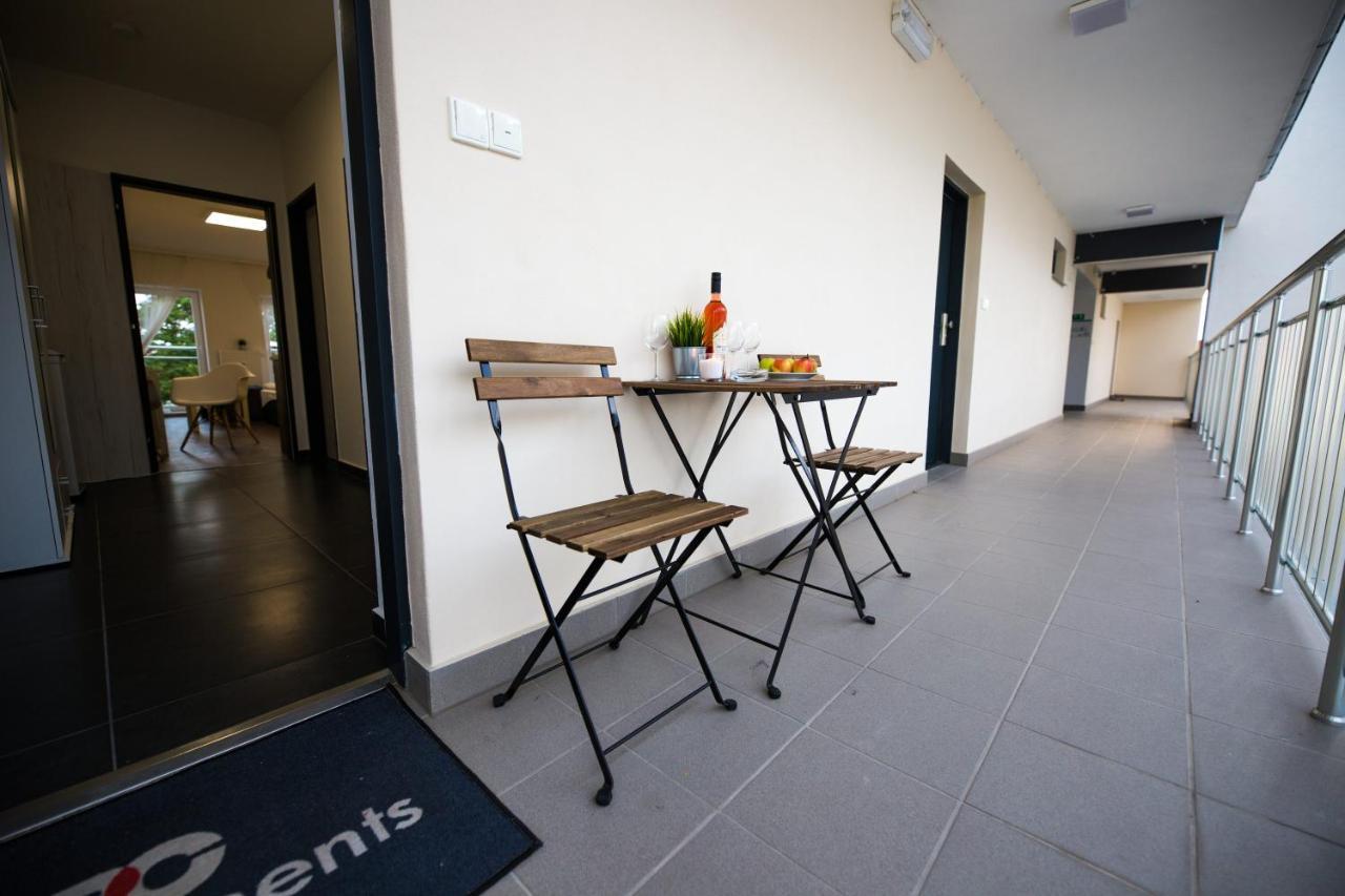 Haas Apartments Downtown With Parking Brno Exterior photo